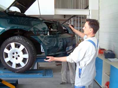 Autolackiererei Wiesbaden – Werkstatt Impression 4